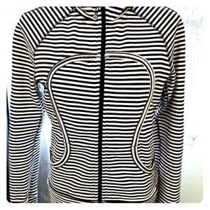 Lululemon Scuba with Hoodie